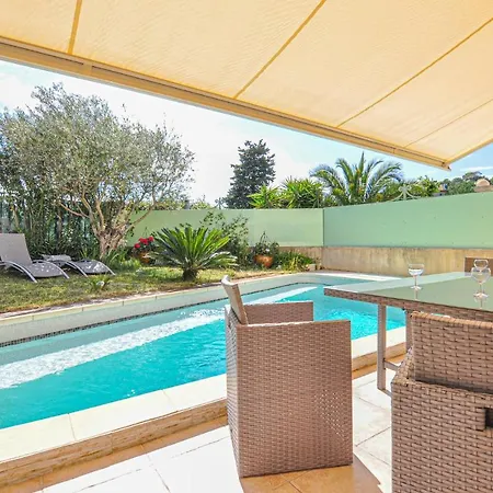 Lovely In Raphael Saint-Raphael (Var)