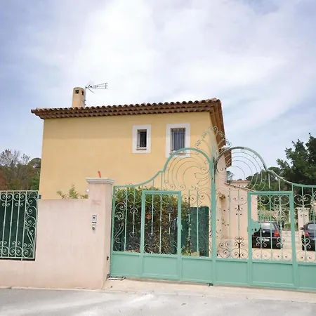 Lovely In Raphael Saint-Raphael (Var)